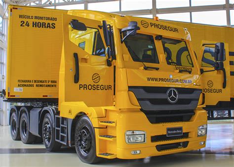 Mercedes Benz Axor é O Maior Caminhão Blindado Da América Latina Chico Da Boleia