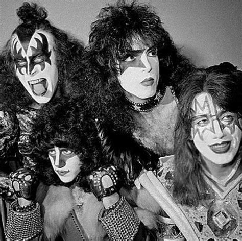 Pin By Ron Ank On Kiss In Kiss Band Kiss Pictures Kiss Army