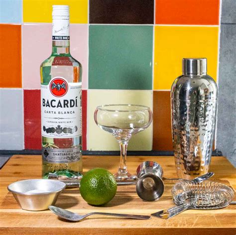 Classic Bacardi Daiquiri | 2foodtrippers