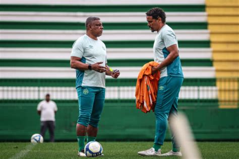 Sob Comando De Celso Rodrigues E Rafael Lima Chapecoense Enfrenta O