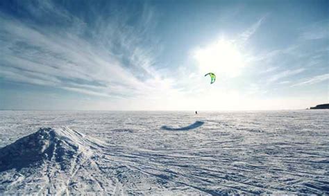 Polar Landscapes & White Deserts on an Antarctic Expedition