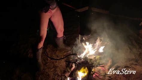 MILF Pisses Standing In A Bonfire Pornhub