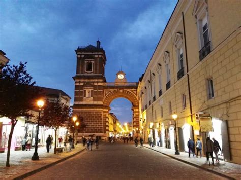 Aversa Porta Normanna O Campanile Dell Annunziata Secret World