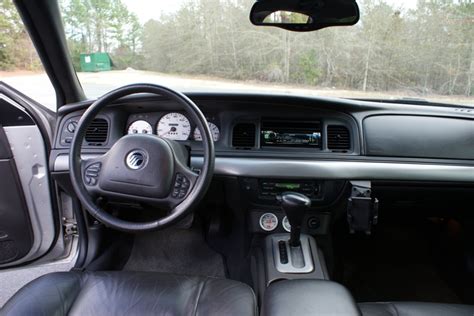 2004 Mercury Marauder Interior