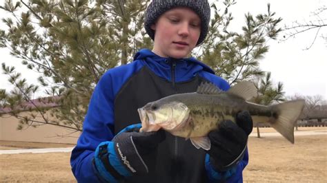 Cold Winter Pond Bass Fishing Ft Nedrig Youtube