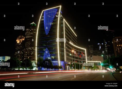 downtown Dallas, skyline, cityscape, night Stock Photo - Alamy