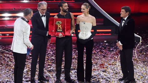 Marco Mengoni Il Vincitore Di Sanremo Kisskiss It