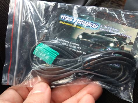 AUX в Жабу Mini-Jack — 3.5 мм или же Bluetooth — Renault Scenic II, 2 л ...