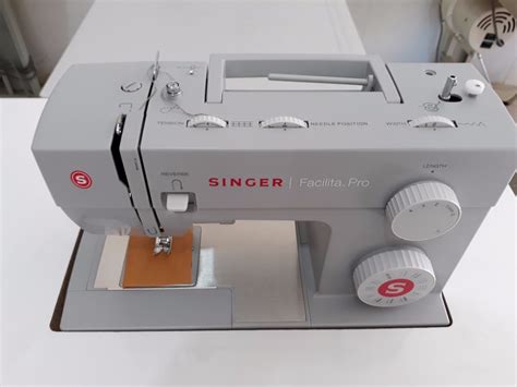 Maquina De Coser Singer Alta Velocidad Con Mueble Env O Gratis