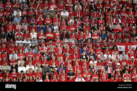 Middlesbrough Fans Uefa Cup Final Against Savilla Psv Stadion Hi Res