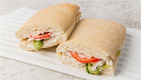 Чиабатта ВкусВилл / Избёнка с курицей (кафе) | отзывы