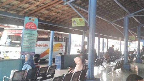 Penumpang Di Terminal Patria Blitar Meningkat Saat Nataru Simak Tips