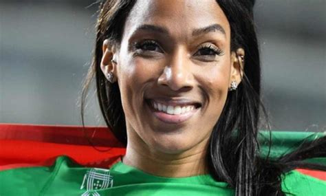 Jogos Olímpicos Patrícia Mamona ganha medalha de Prata triplo salto