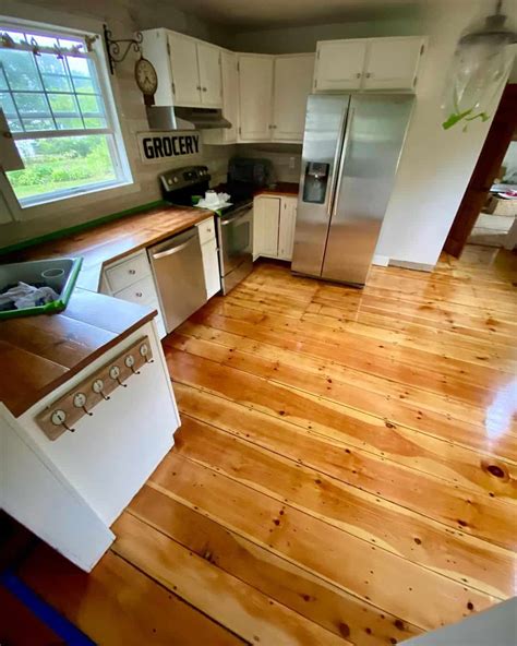 30 Wooden Kitchen Flooring Ideas for Cozy Cooking