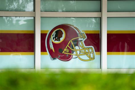 The Washington Redskins Are Changing Its Name And Logo—whos Next Vogue