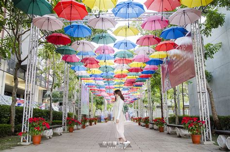 【台中景點推薦】台中文創園區，走在繽紛傘下的迎賓大道 旅行履行中