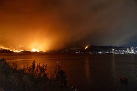 Waldbrände Mindestens 50 zerstörte Gebäude in kanadischer Provinz