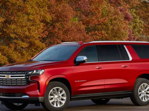 2022 Chevrolet Suburban: 95 Exterior Photos | U.S. News