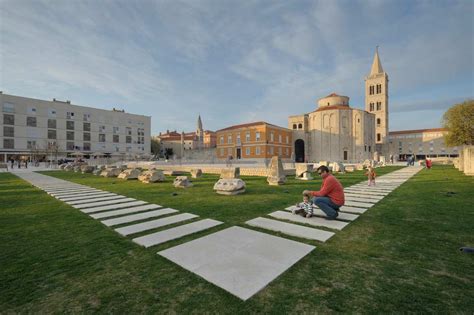 John Paul II Square in Zadar by Ante Uglešić Landscape Architecture