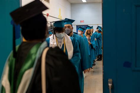 Graduation 2021: Flint high schoolers graduate on the heels of a pandemic - Flint Beat