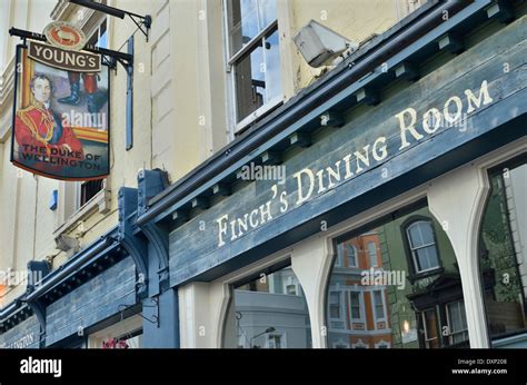 Duke Of Wellington Pub London Hi Res Stock Photography And Images Alamy