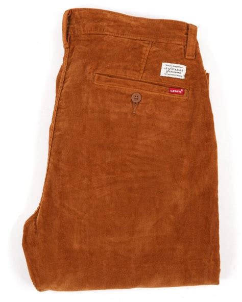 Levi S Xx Chino Standard Ii Cord Golden Brown S Casual Classics