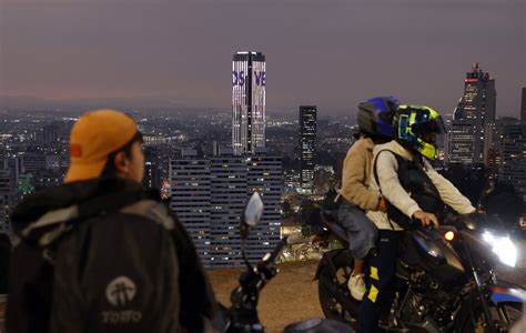 Imágenes Alusivas A La Novela Inédita De Gabo Iluminan La Torre