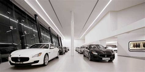 New lighting in car showroom -Led linear light -Lightstec