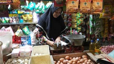 Jelang Ramadhan Harga Bawang Dan Cabai Di Pasar Bintoro Demak Turun