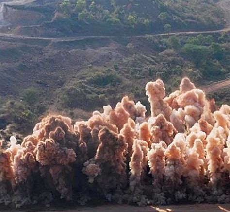 Voladura De Rocas En Miner A Posada Per