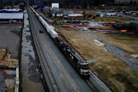 Judge Signs Off On 600m Settlement Over Train Crash Near Ohio Pa