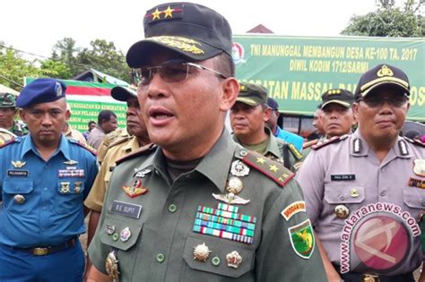 Pangdam Tni Siap Bantu Polri Tangkap Kkb Antara News Papua