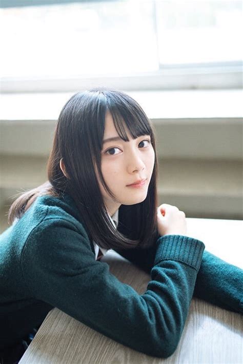 【欅坂46】2期生・森田ひかる（18）、透明感、輝くオーラ 思わず目が吸い寄せられてしまう美少女がソログラビア