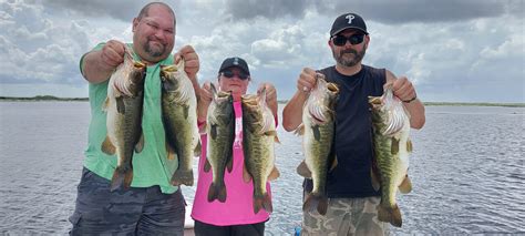 Headwaters Fishing Guides And Lake Okeechobee Catching Big Bass