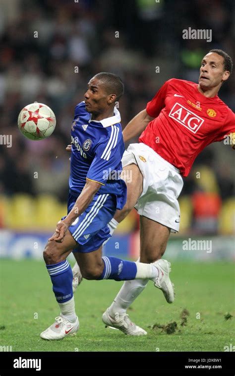 Rio Ferdinand Florent Malouda Manchester United V Chelsea Luzhniki