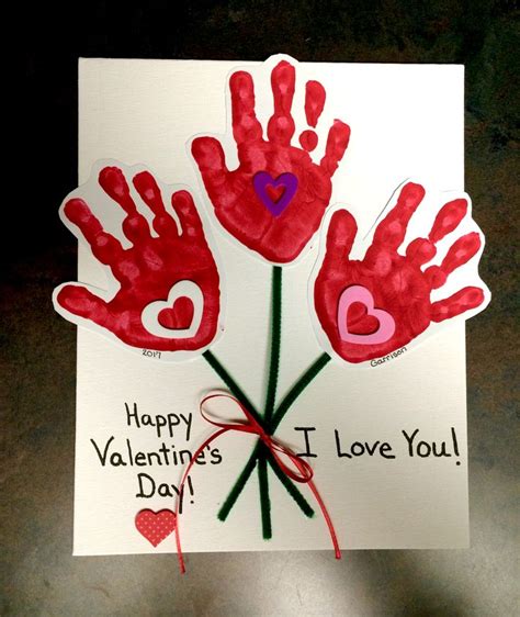 Handprint flowers on canvas Valentine's Day craft. | Valentijn ...