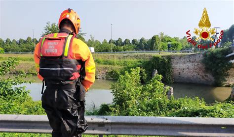 Correzzola Macabra Scoperta Nel Fiume Bacchiglione Recuperato Il