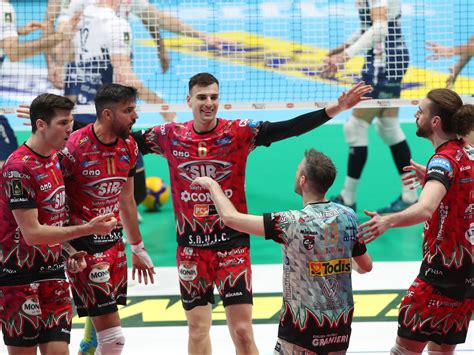 Del Monte Coppa Italia Perugia La Prima Semifinalista Lega