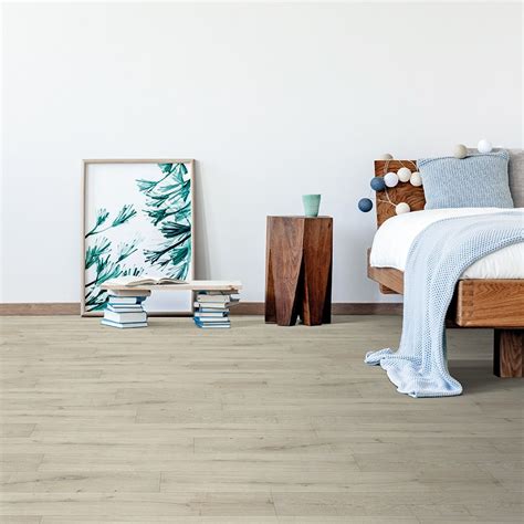 How to Match Wall Color with Wood Floor | Chestnut Flooring