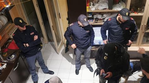 Maxi Blitz Antidroga Sul Litorale Romano Colpiti Due Gruppi Criminali