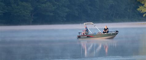 Best Poconos Rental Cottages | Private Island Getaway On the Lake!