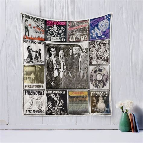 Fireworks Band Vintage Quilt Blanket - Teeruto