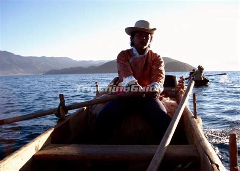 Mosuo People at Lugu Lake Lijiang - Lugu Lake Photos, Pictures of Lugu ...