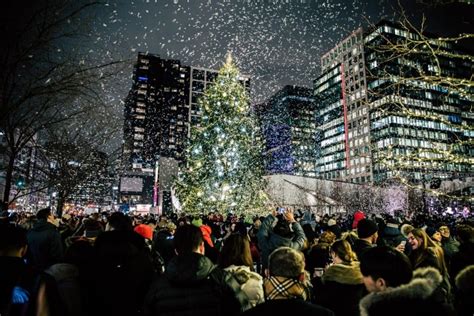 'Light Up Seaport' Illuminates 10,000 Bulbs On 50-Foot-Tall Tree