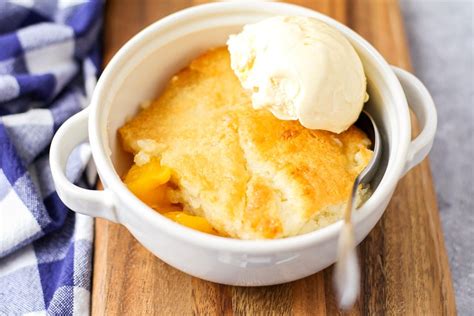 Easy Peach Cobbler Recipe Video Lil Luna