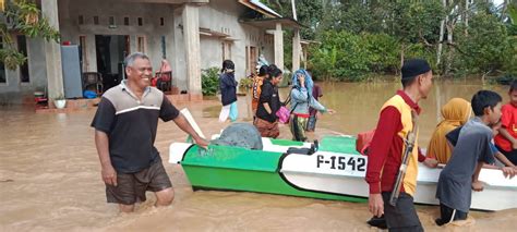 Banjir Kembali Terjang Palopo Tujuh Kelurahan Terendam Smartnews Co Id