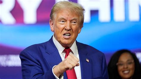 More than 230 doctors and health care professionals call on Trump to ...