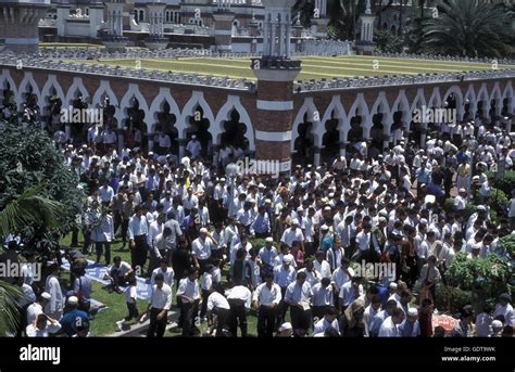 Masjid Sultan Singapur Moschee Hi Res Stock Photography And Images Alamy