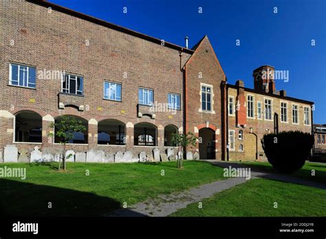 The Old Town Hall, Hemel Hempstead Old town, Hertfordshire County ...