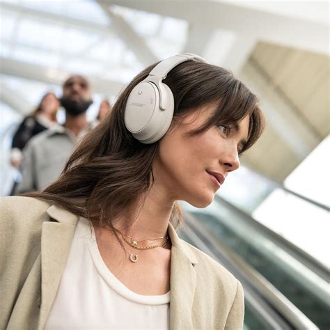 Bose battles distracting noise with QC 45 wireless ANC headphones